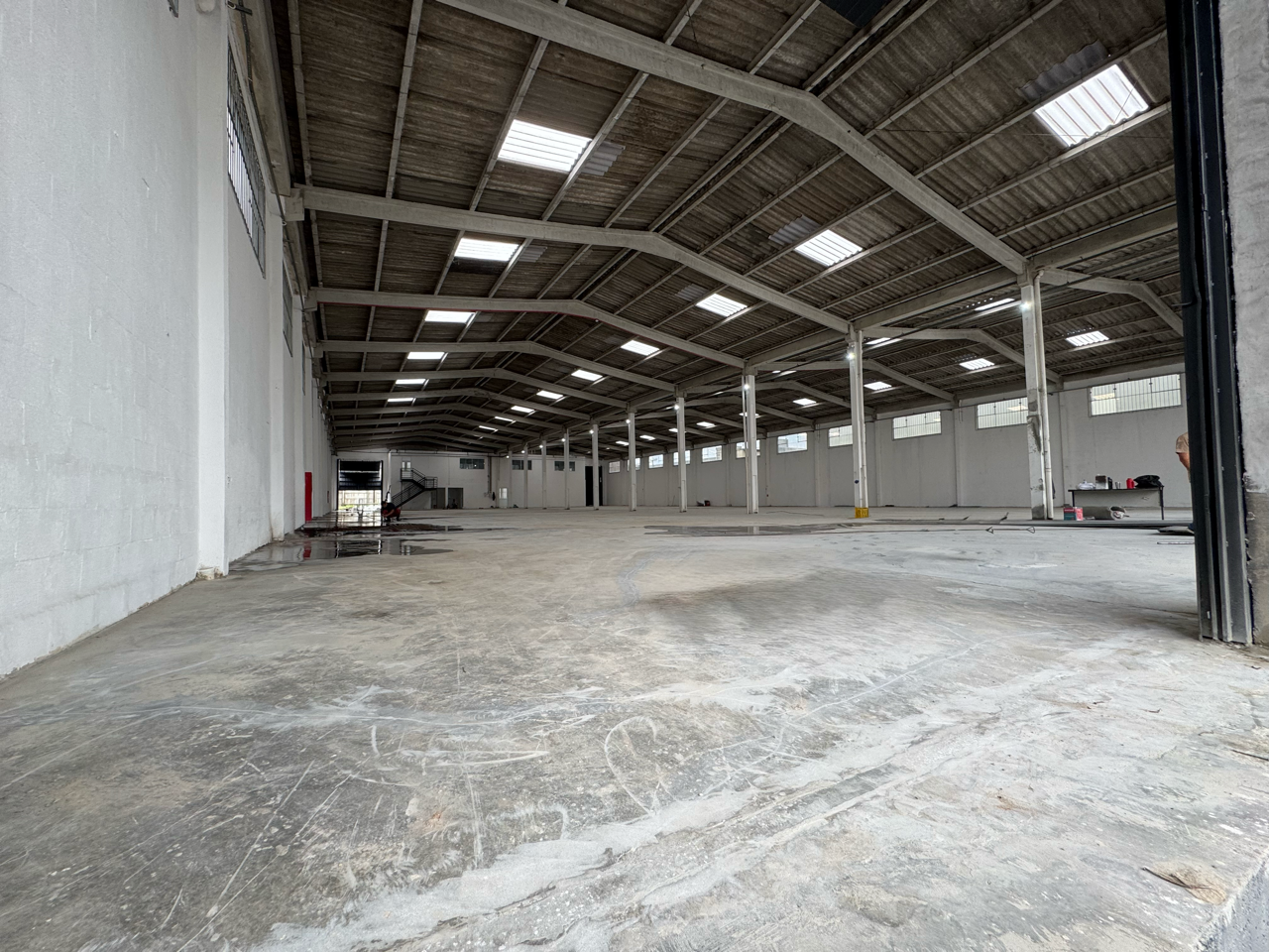 Galpão para aluguel no Brejarú: 