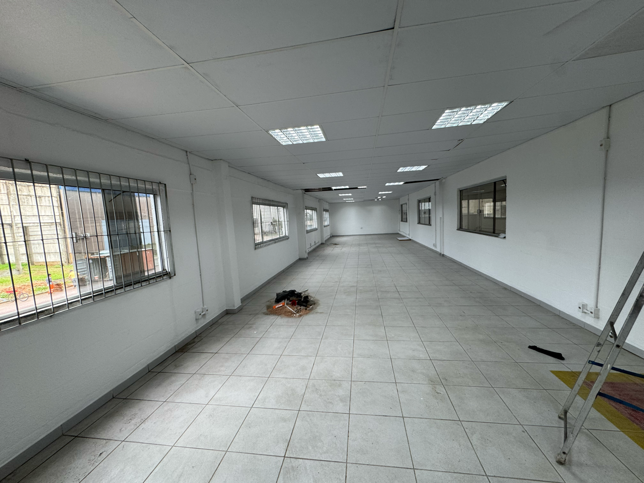 Galpão para aluguel no Brejarú: 