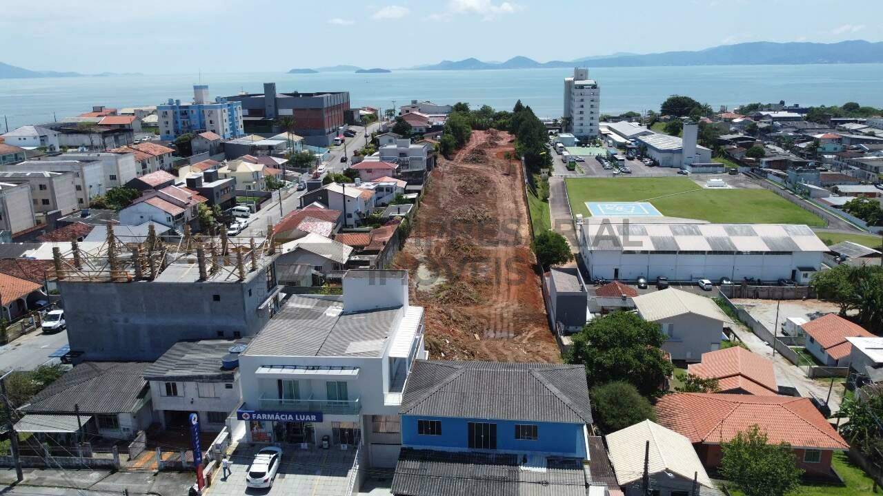 Lote à venda no Serraria: 