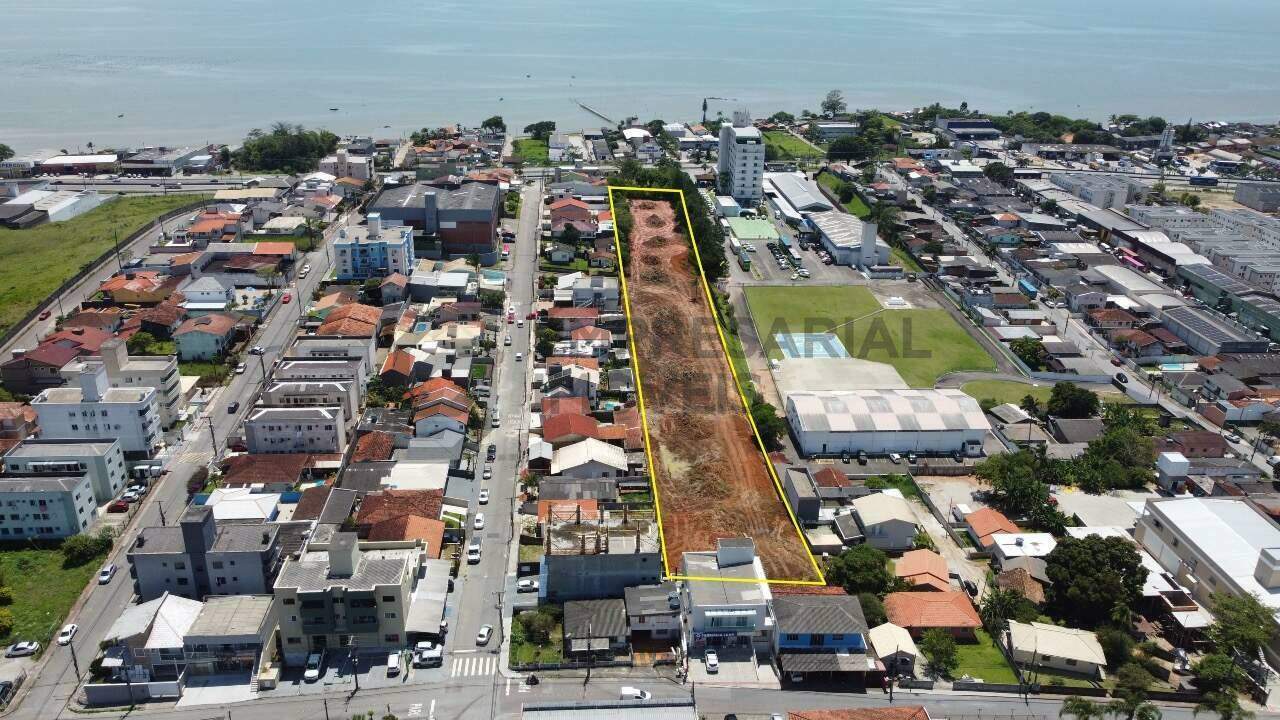 Lote à venda no Serraria: 