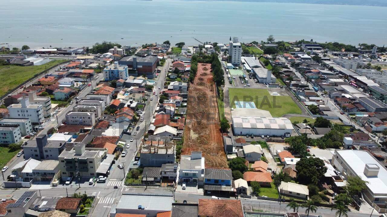 Lote à venda no Serraria: 
