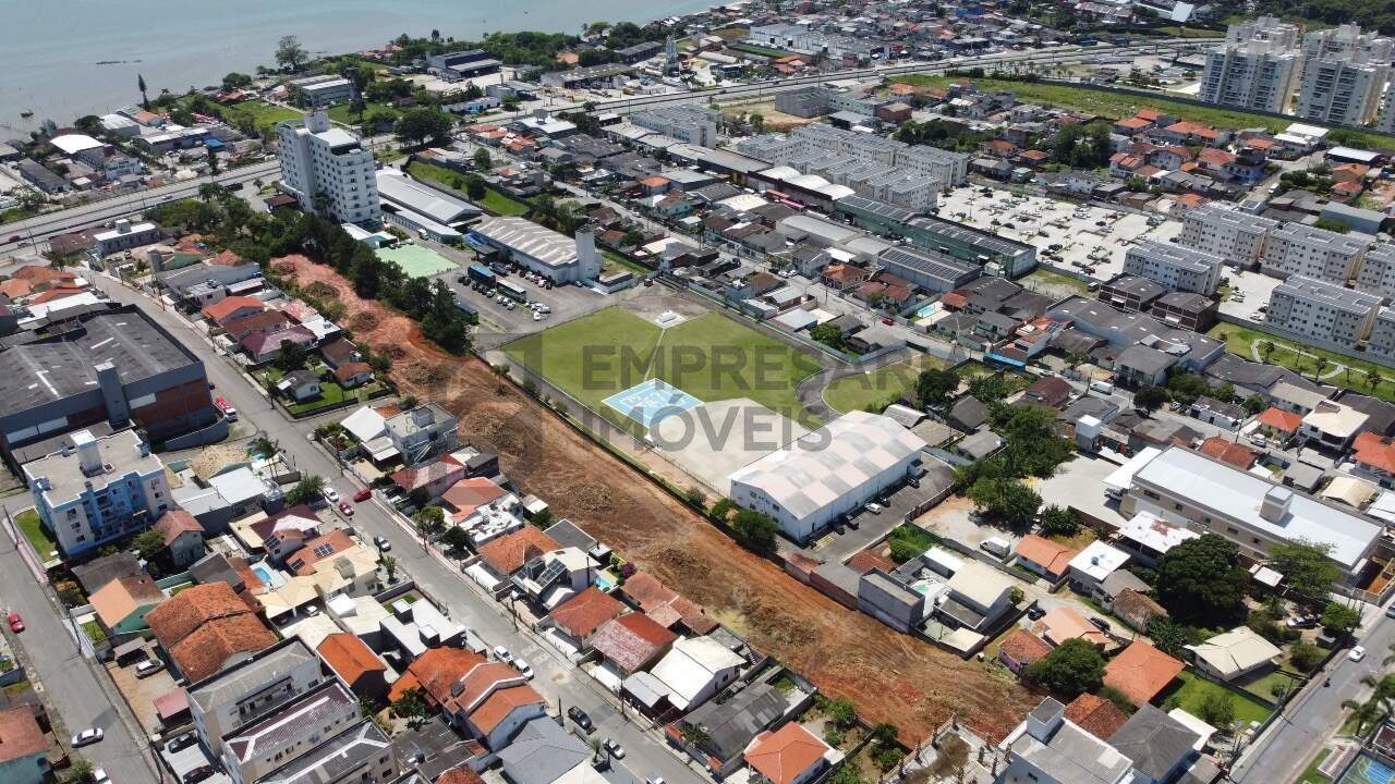 Lote à venda no Serraria: 