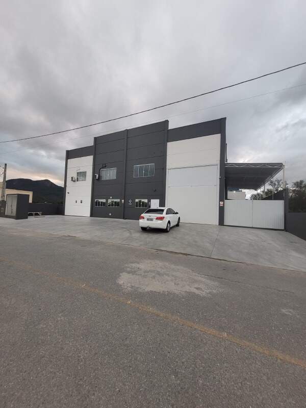 Galpão à venda no Sertão do Maruim: