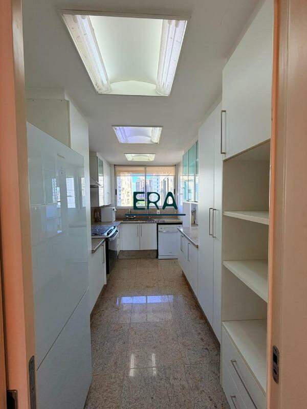 Apartamento, 4 quartos, 231 m² - Foto 10