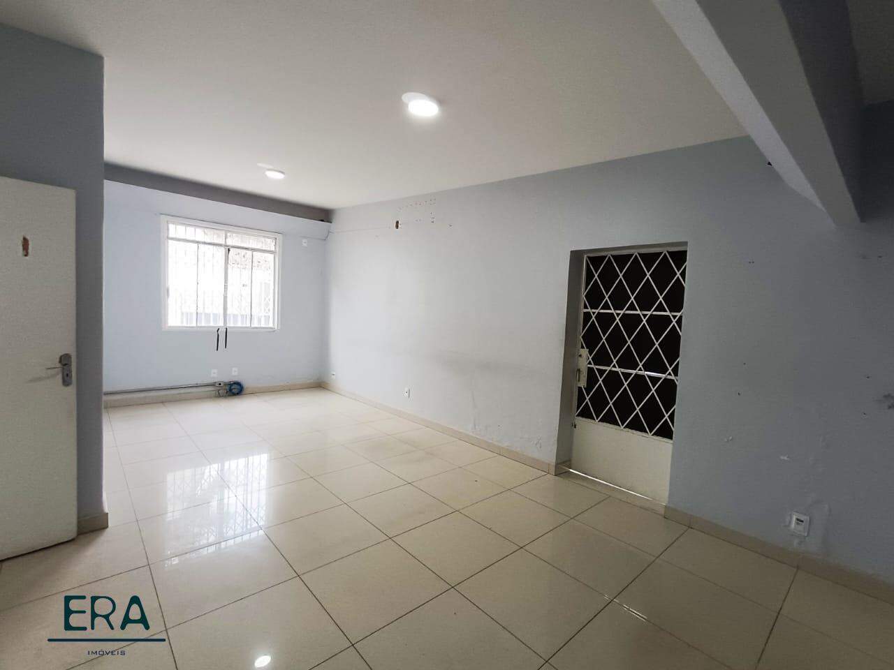 Casa para alugar com 1 quarto, 341m² - Foto 10