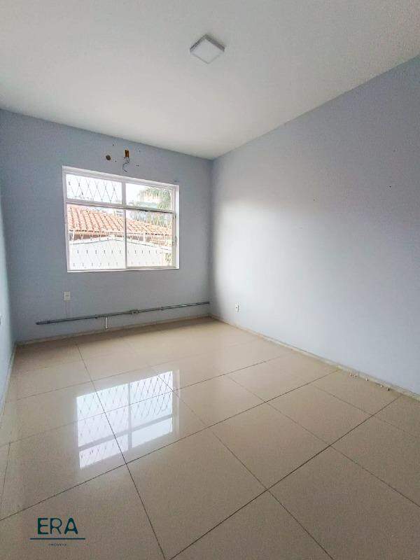 Casa para alugar com 1 quarto, 341m² - Foto 8