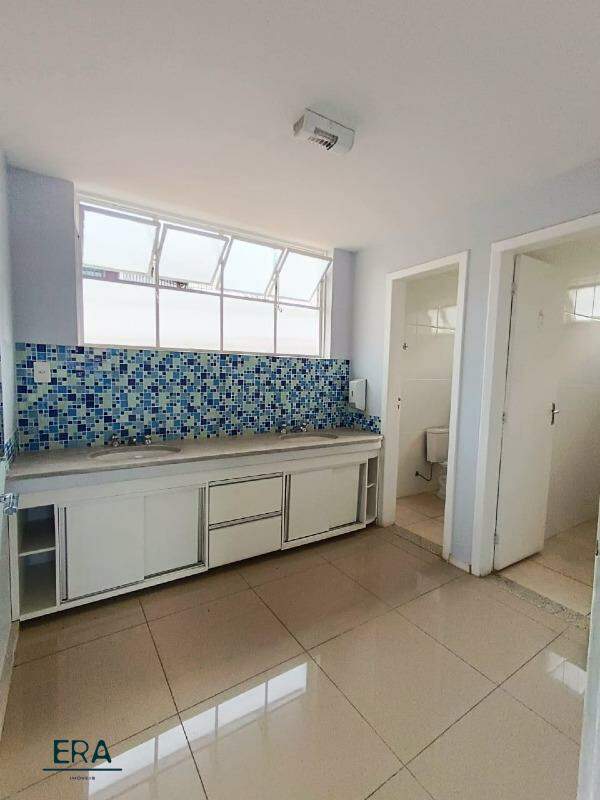 Casa para alugar com 1 quarto, 341m² - Foto 13