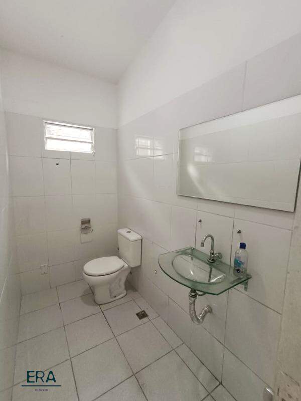 Casa para alugar com 1 quarto, 341m² - Foto 14