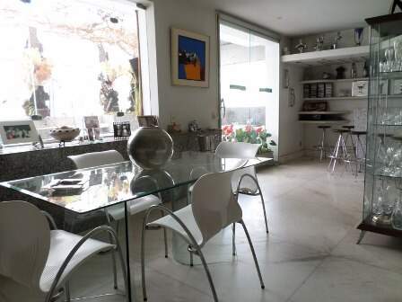 Cobertura à venda com 4 quartos, 357m² - Foto 1