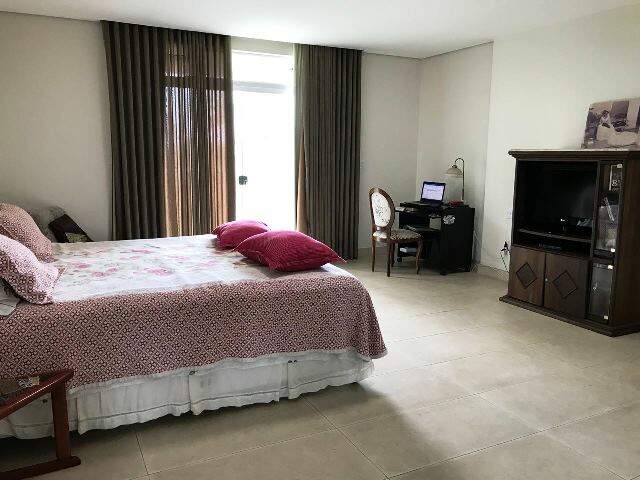 Casa à venda com 6 quartos, 1190m² - Foto 16