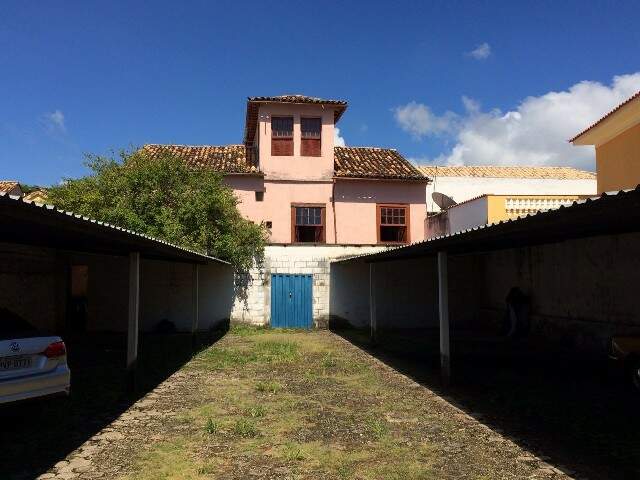 Casa à venda com 5 quartos, 500m² - Foto 1