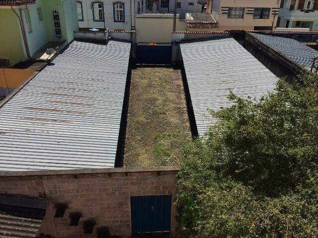 Casa à venda com 5 quartos, 500m² - Foto 2