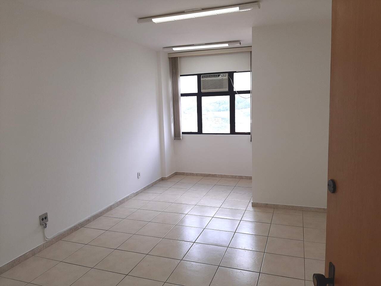Conjunto Comercial-Sala para alugar, 22m² - Foto 1