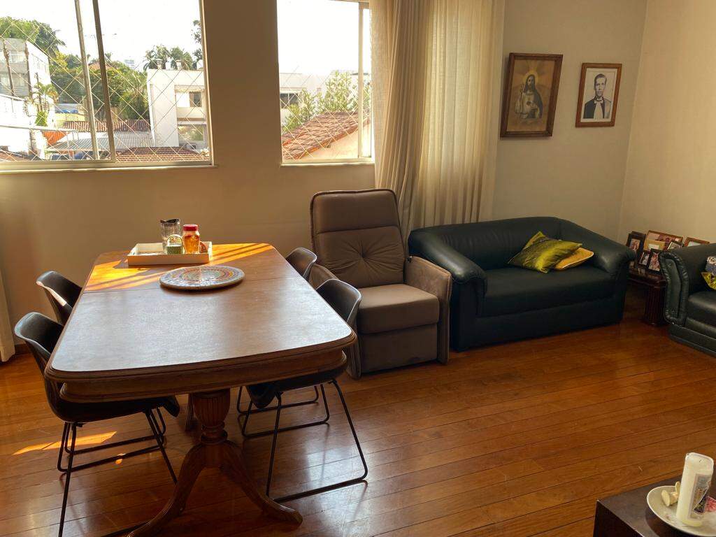 Apartamento à venda com 3 quartos, 95m² - Foto 2