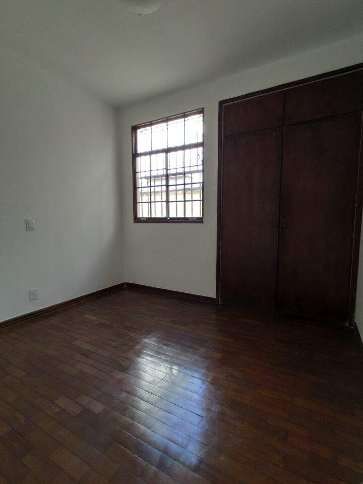 Apartamento à venda com 3 quartos, 220m² - Foto 7
