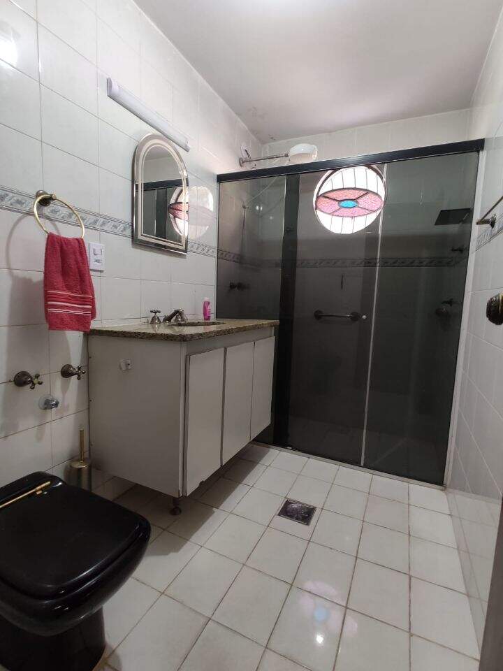 Apartamento à venda com 3 quartos, 220m² - Foto 11