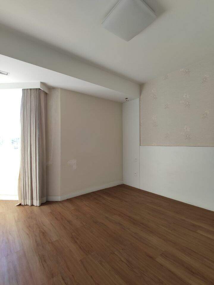 Apartamento à venda com 4 quartos, 180m² - Foto 9