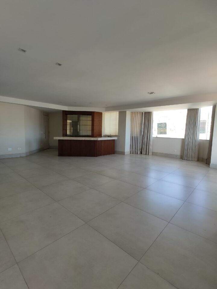 Apartamento à venda com 4 quartos, 180m² - Foto 13