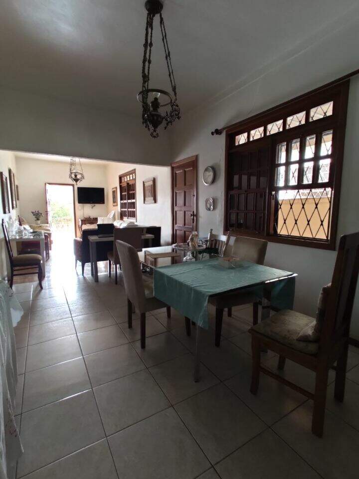 Casa à venda com 3 quartos, 270m² - Foto 10