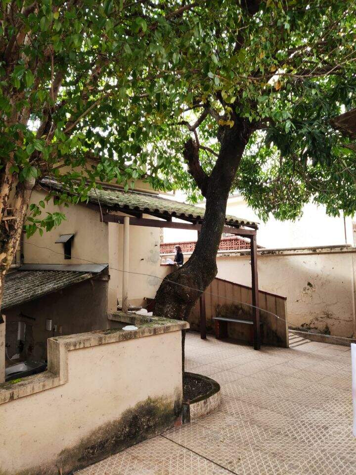 Casa à venda com 3 quartos, 270m² - Foto 11
