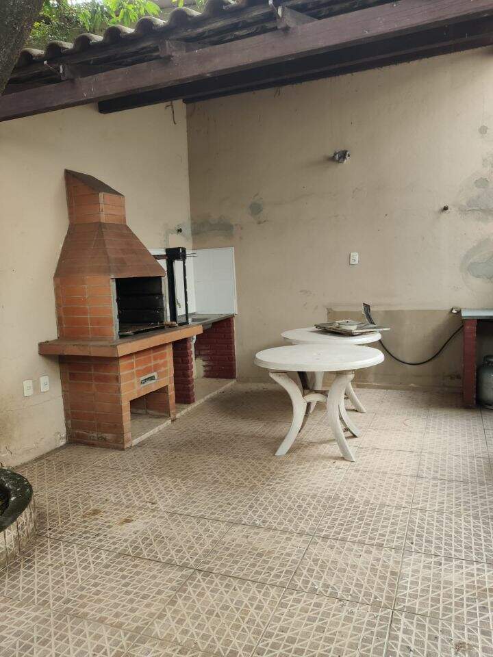 Casa à venda com 3 quartos, 270m² - Foto 12