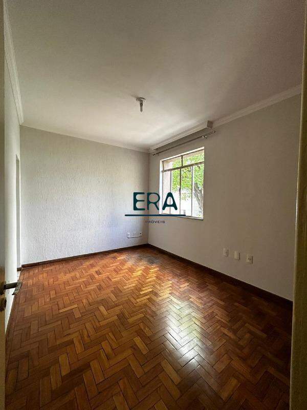 Apartamento para alugar com 3 quartos, 98m² - Foto 3