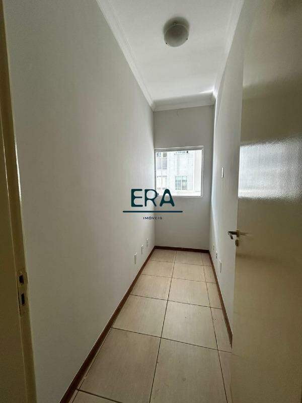 Apartamento para alugar com 3 quartos, 98m² - Foto 7