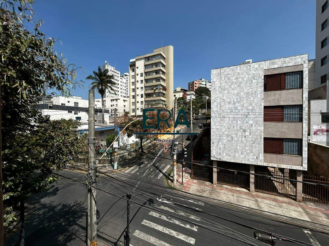 Apartamento para alugar com 3 quartos, 98m² - Foto 11