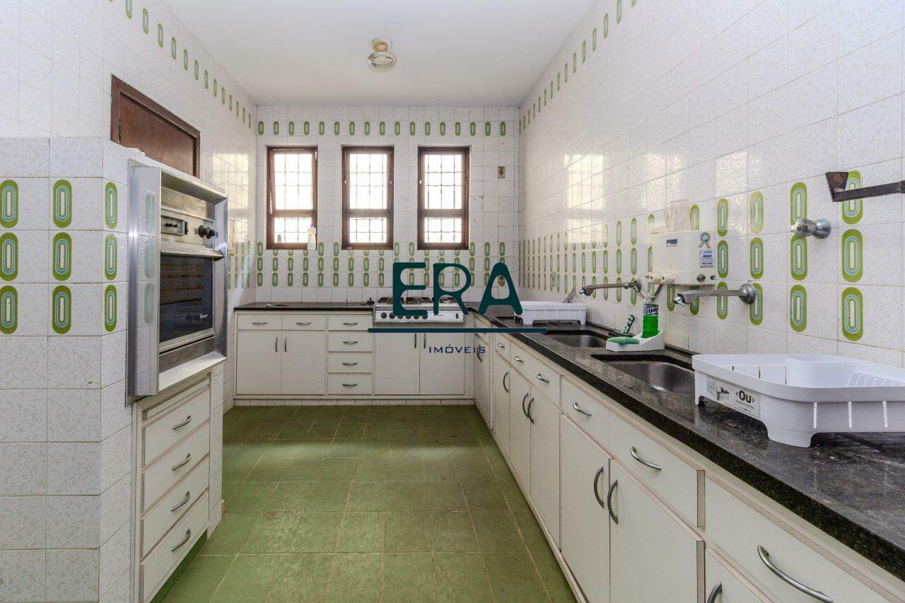 Casa para alugar com 4 quartos, 522m² - Foto 25