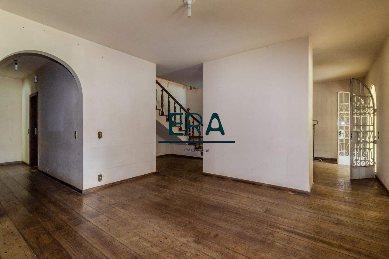 Casa para alugar com 4 quartos, 522m² - Foto 12