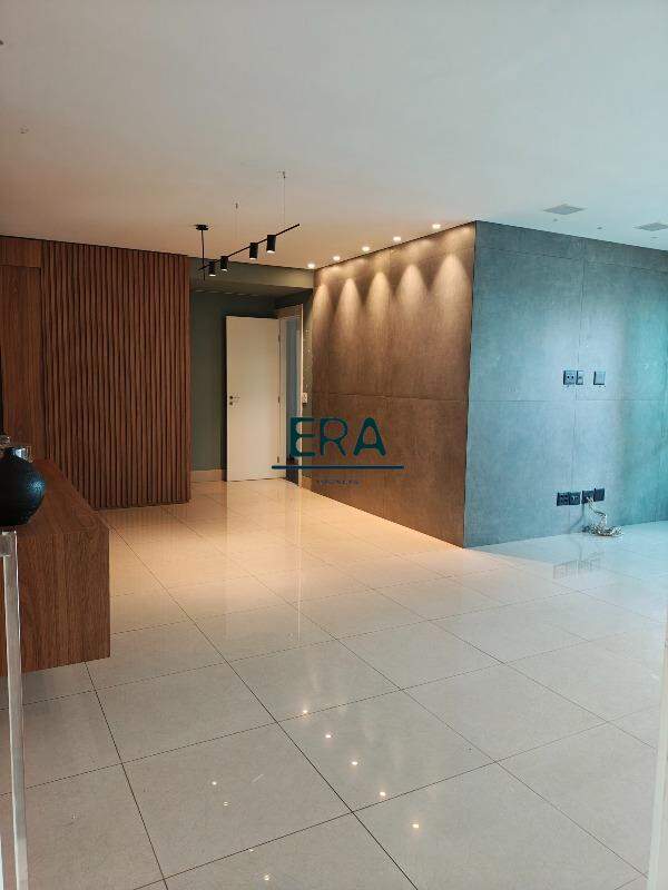 Apartamento para alugar com 4 quartos, 154m² - Foto 4