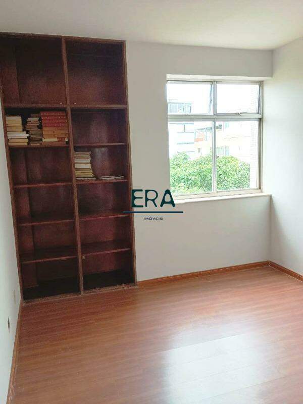 Apartamento à venda com 4 quartos, 164m² - Foto 4