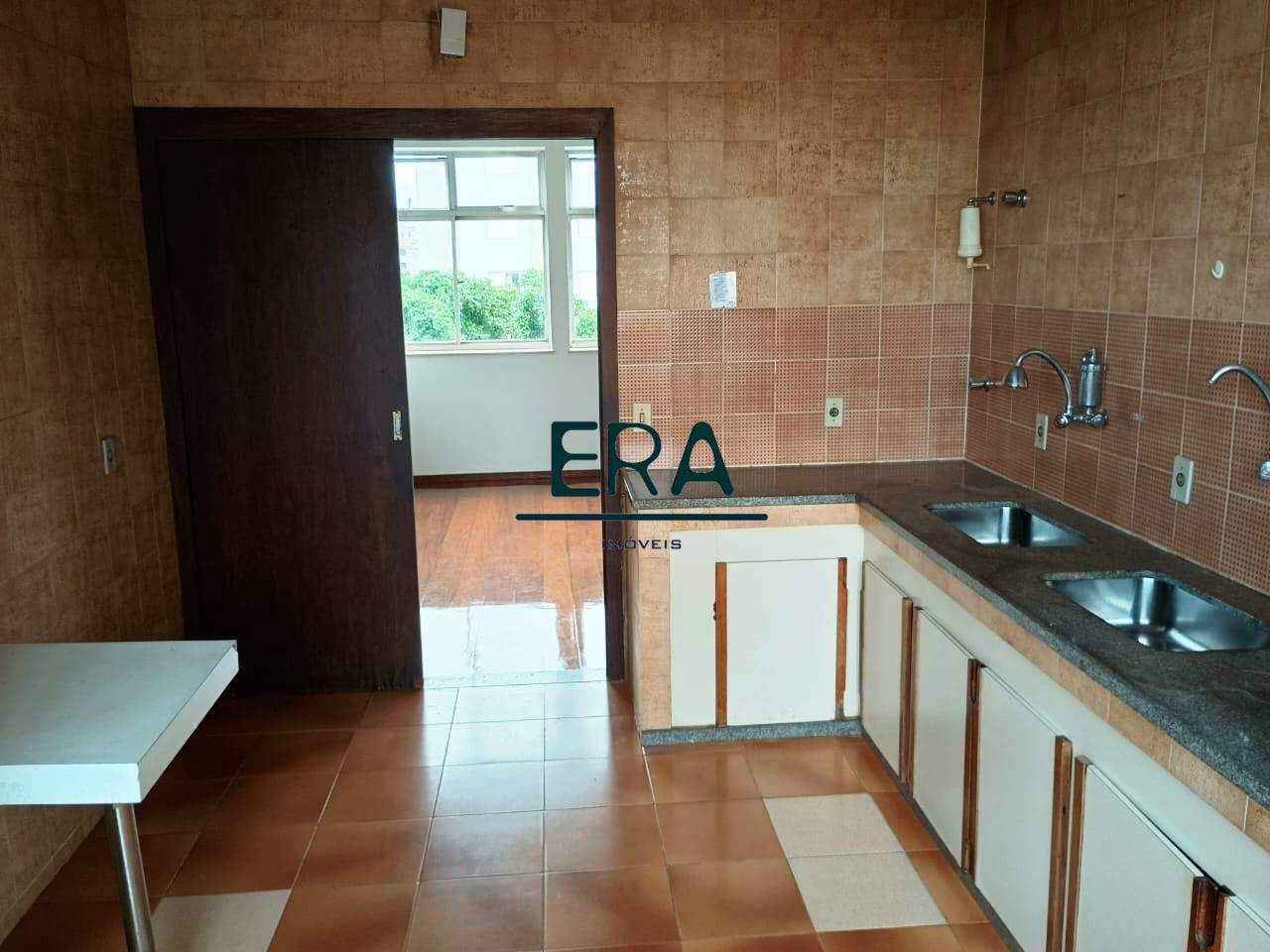 Apartamento à venda com 4 quartos, 164m² - Foto 10