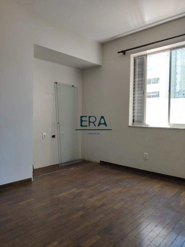 Apartamento à venda com 4 quartos, 140m² - Foto 8