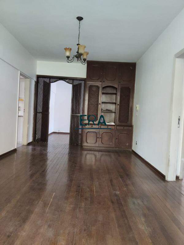 Apartamento à venda com 4 quartos, 140m² - Foto 2