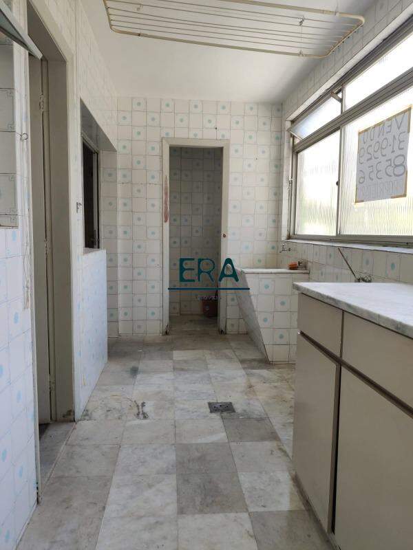 Apartamento à venda com 4 quartos, 140m² - Foto 17