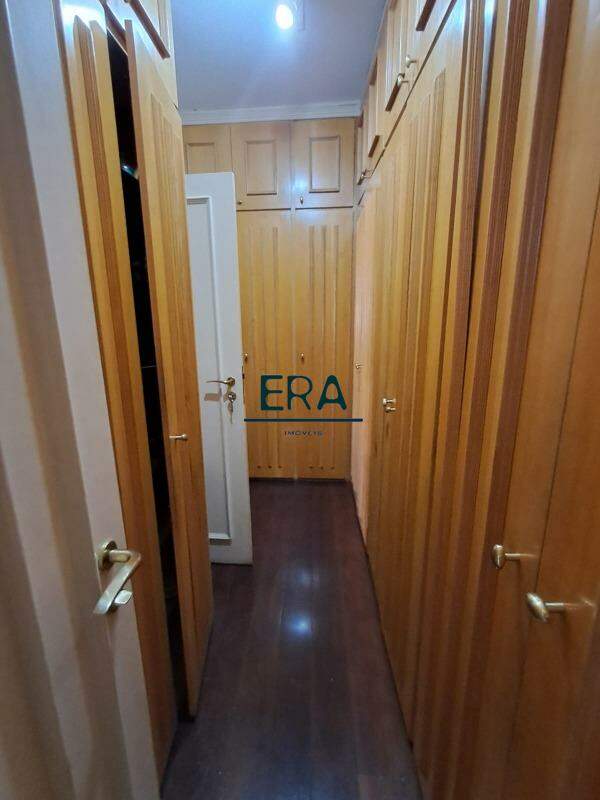 Casa à venda com 1 quarto, 383m² - Foto 17