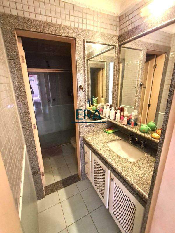 Casa à venda com 1 quarto, 383m² - Foto 22