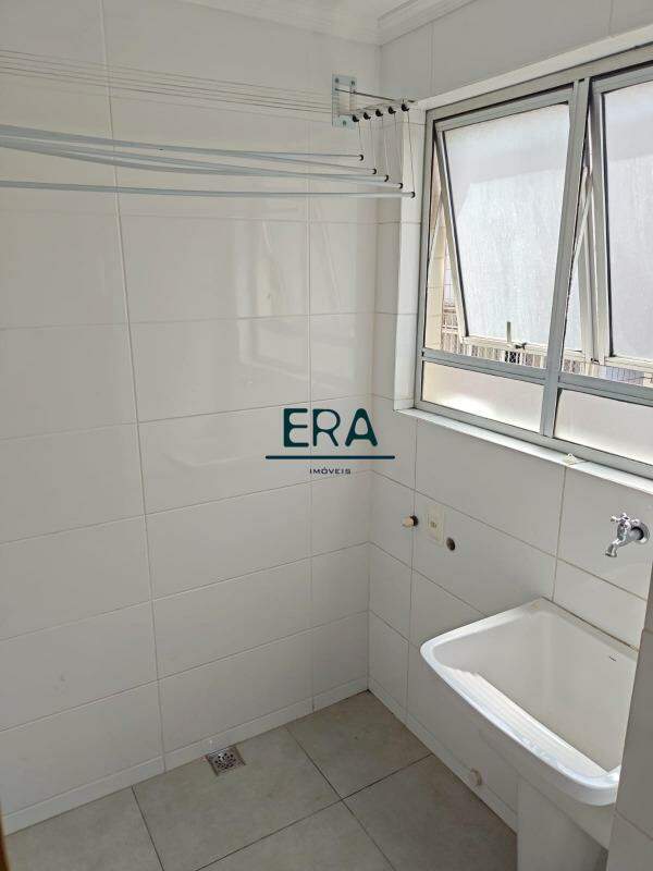 Apartamento para alugar com 2 quartos, 80m² - Foto 13
