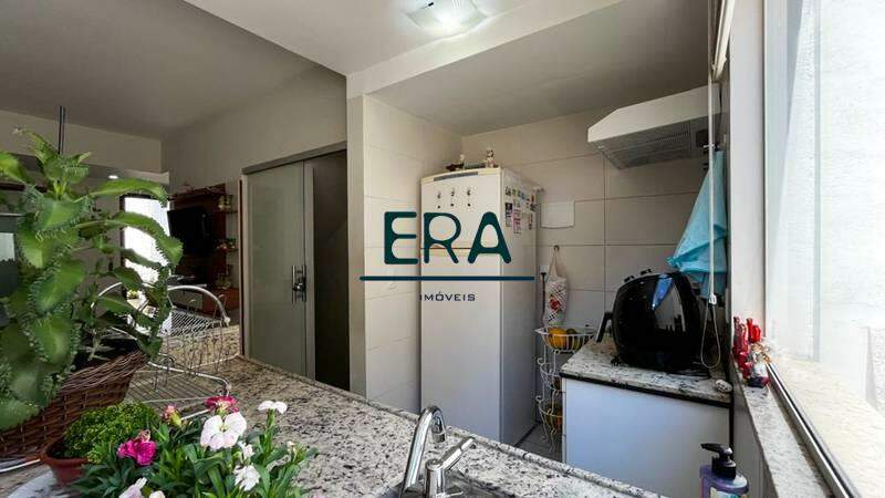 Casa à venda com 3 quartos, 152m² - Foto 8