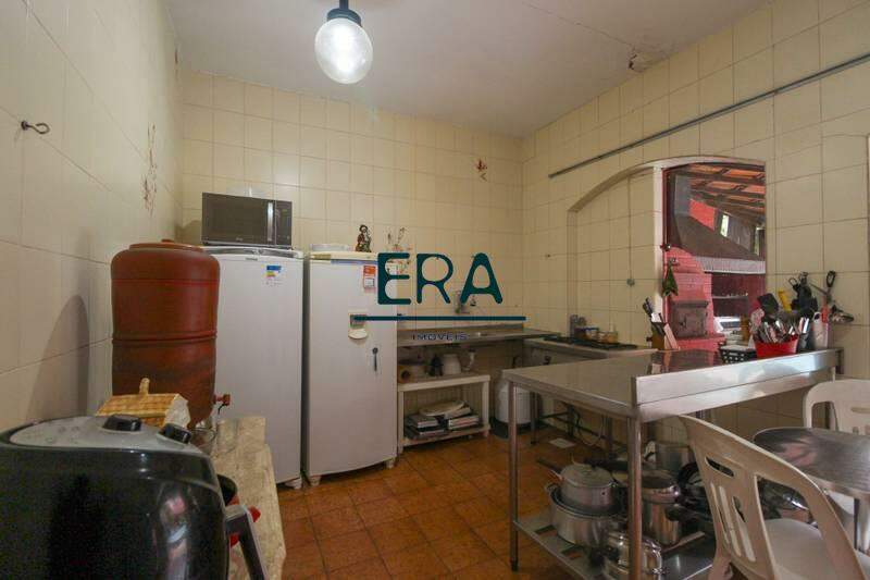 Casa à venda com 5 quartos, 550m² - Foto 10