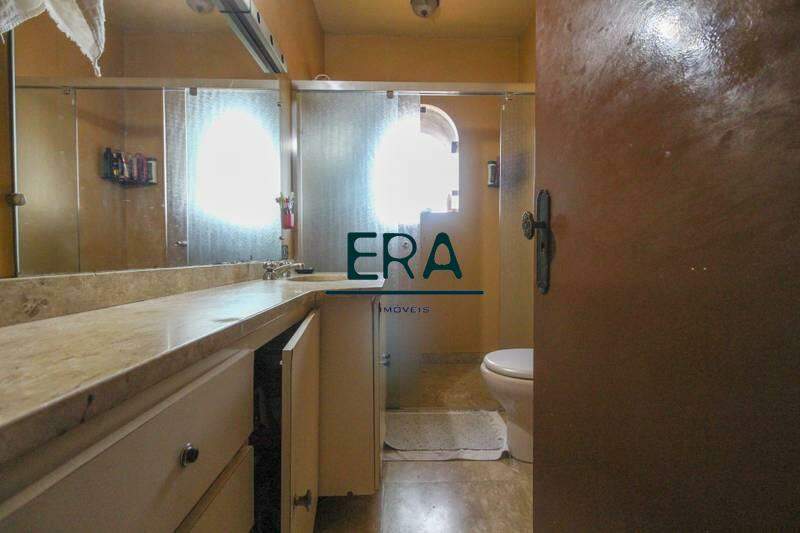 Casa à venda com 5 quartos, 550m² - Foto 16