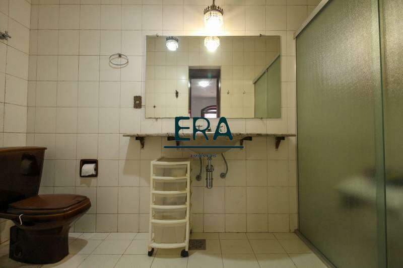 Casa à venda com 5 quartos, 550m² - Foto 4