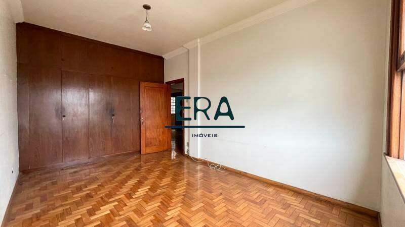 Apartamento à venda com 3 quartos, 119m² - Foto 3