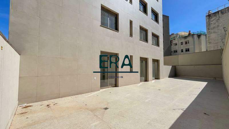 Apartamento à venda com 4 quartos, 147m² - Foto 1