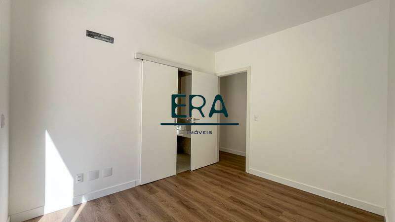 Apartamento à venda com 4 quartos, 147m² - Foto 16