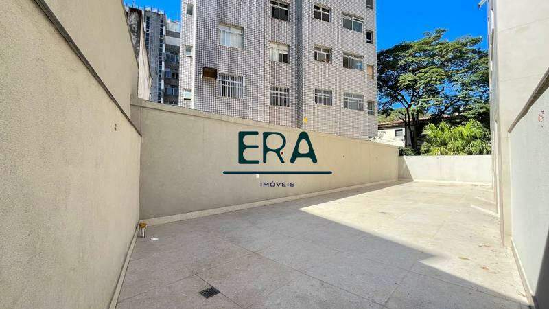 Apartamento à venda com 4 quartos, 147m² - Foto 2