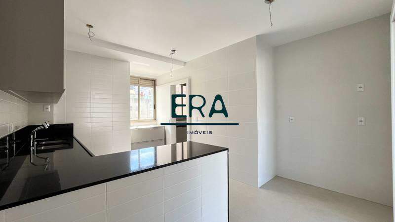 Apartamento à venda com 4 quartos, 136m² - Foto 15