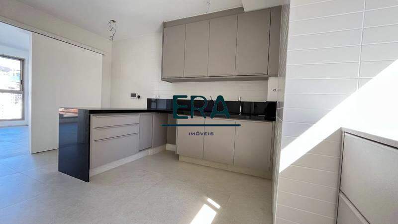 Apartamento à venda com 4 quartos, 136m² - Foto 19