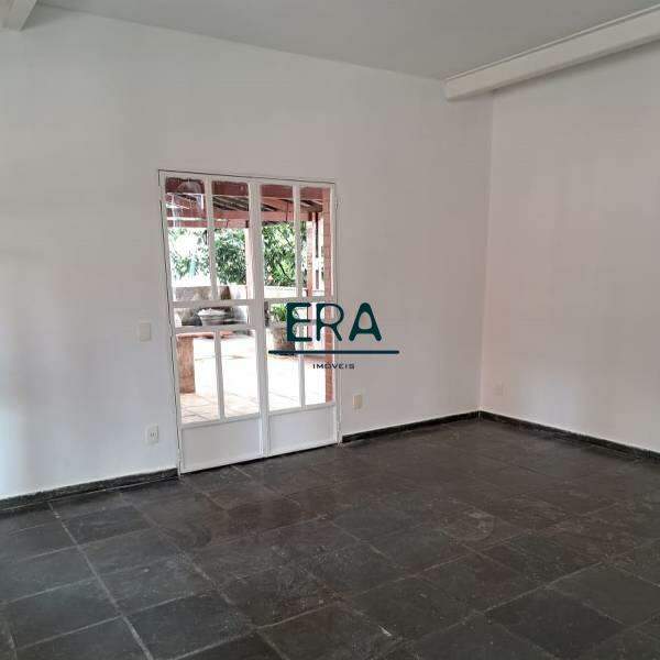 Cobertura à venda com 4 quartos, 300m² - Foto 1